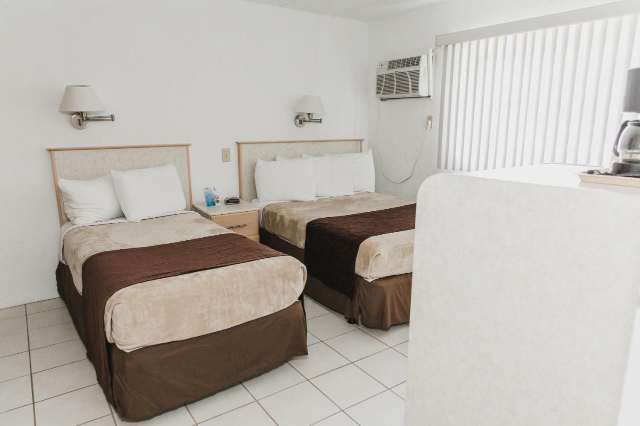 Heart Of Wildwood Boardwalk Motel Bagian luar foto
