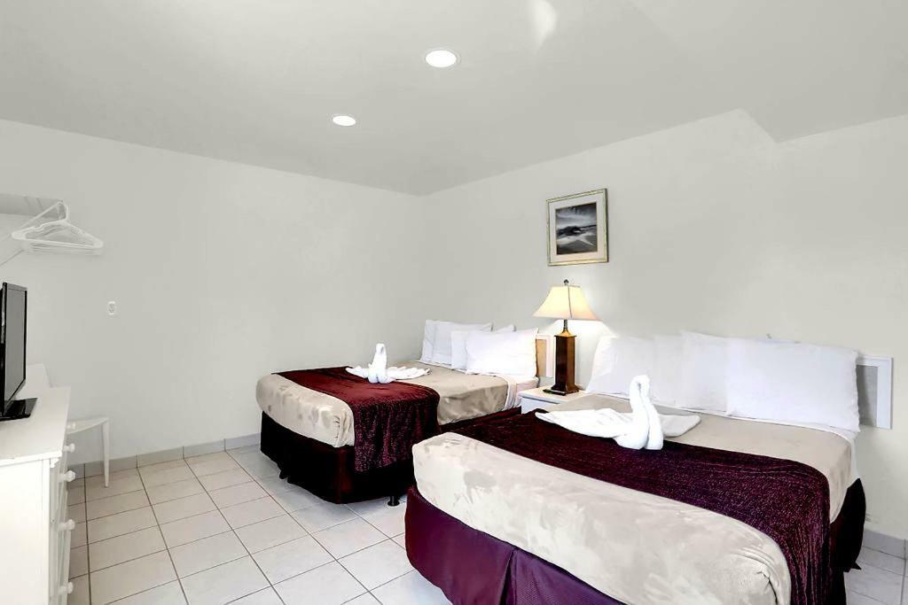 Heart Of Wildwood Boardwalk Motel Bagian luar foto